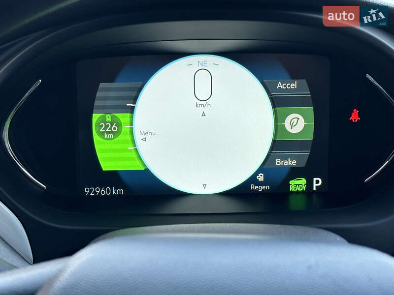 Хетчбек Chevrolet Bolt EV 2018 в Києві фото 28 Хетчбек Chevrolet Bolt EV 2018 в Києві