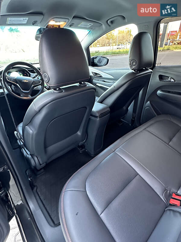 Хетчбек Chevrolet Bolt EV 2018 в Києві фото 22 Хетчбек Chevrolet Bolt EV 2018 в Києві