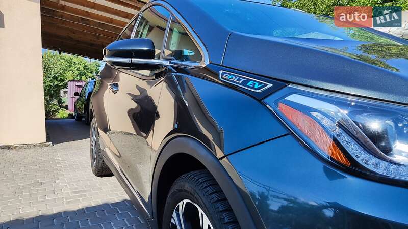 Хэтчбек Chevrolet Bolt EV 2016 в Южноукраинске