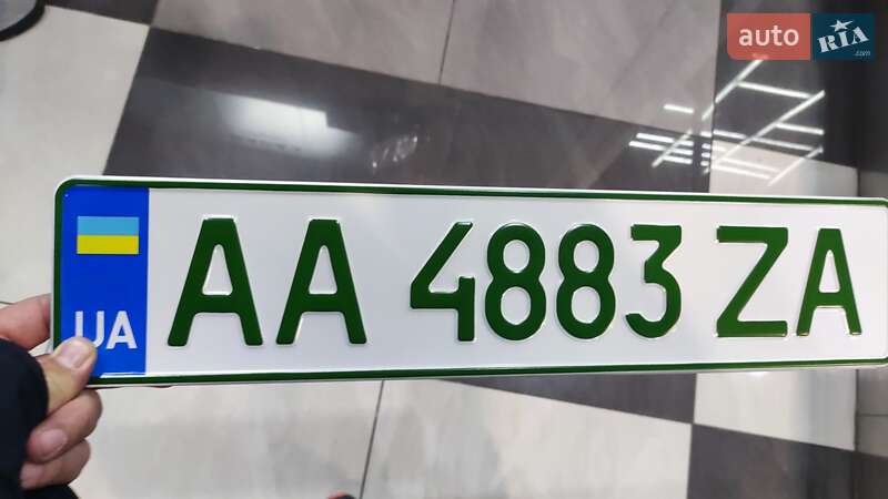 Хэтчбек Chevrolet Bolt EV 2016 в Южноукраинске