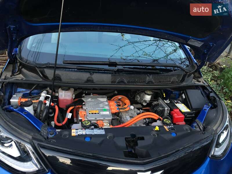 Хетчбек Chevrolet Bolt EV 2017 в Києві фото 27 Хетчбек Chevrolet Bolt EV 2017 в Києві