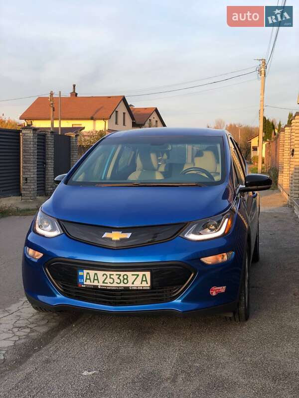 Хетчбек Chevrolet Bolt EV 2017 в Києві фото 8 Хетчбек Chevrolet Bolt EV 2017 в Києві