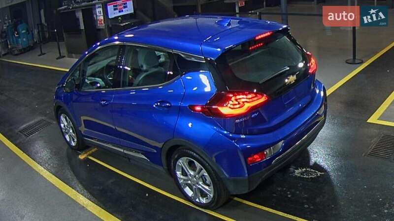 Хетчбек Chevrolet Bolt EV 2017 в Києві фото 34 Хетчбек Chevrolet Bolt EV 2017 в Києві