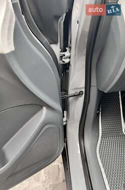 Хэтчбек Chevrolet Bolt EV 2018 в 