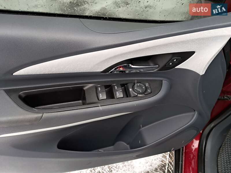 Хэтчбек Chevrolet Bolt EV 2021 в Львове фото 43 Хэтчбек Chevrolet Bolt EV 2021 в Львове