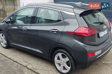 Хэтчбек Chevrolet Bolt EV 2019 в 