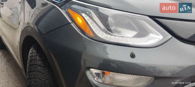 Хэтчбек Chevrolet Bolt EV 2019 в Киеве