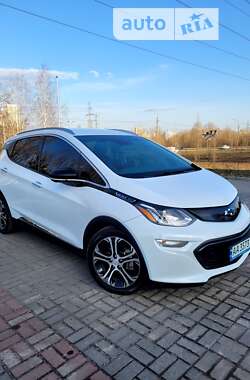 Хэтчбек Chevrolet Bolt EV 2017 в 