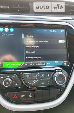 Хэтчбек Chevrolet Bolt EV 2017 в 