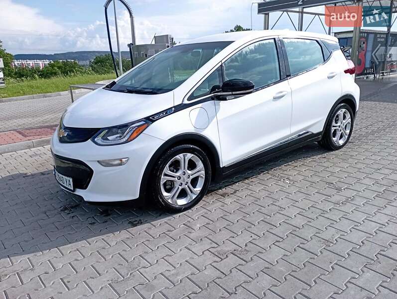 Хетчбек Chevrolet Bolt EV 2017 в Львові фото 2 Хетчбек Chevrolet Bolt EV 2017 в Львові