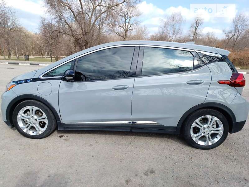 Хэтчбек Chevrolet Bolt EV 2020 в Днепре