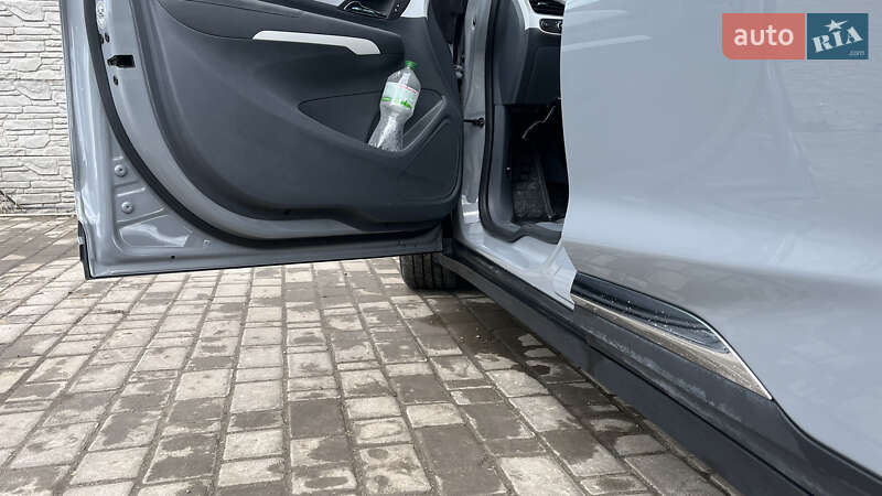 Хэтчбек Chevrolet Bolt EV 2020 в Николаеве