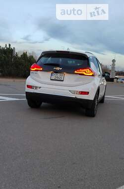 Хэтчбек Chevrolet Bolt EV 2017 в Киеве