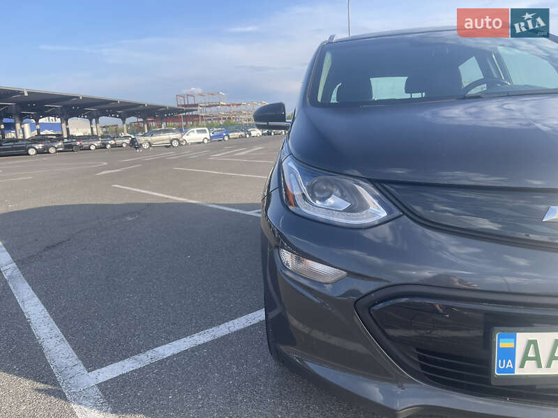 Хэтчбек Chevrolet Bolt EV 2018 в Киеве фото 5 Хэтчбек Chevrolet Bolt EV 2018 в Киеве