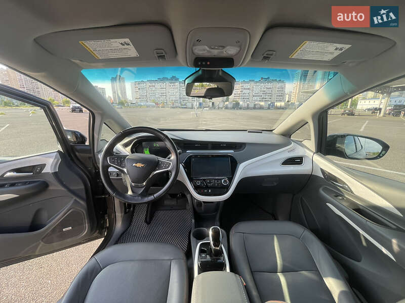 Хэтчбек Chevrolet Bolt EV 2018 в Киеве фото 21 Хэтчбек Chevrolet Bolt EV 2018 в Киеве