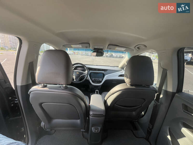 Хэтчбек Chevrolet Bolt EV 2018 в Киеве фото 35 Хэтчбек Chevrolet Bolt EV 2018 в Киеве