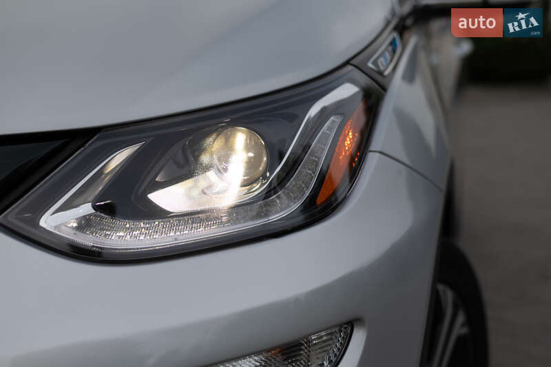 Хэтчбек Chevrolet Bolt EV 2017 в Днепре