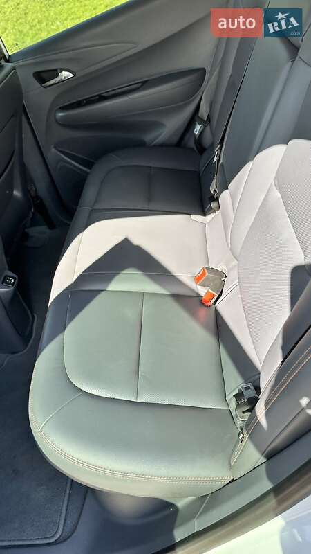 Хэтчбек Chevrolet Bolt EV 2020 в Кривом Роге