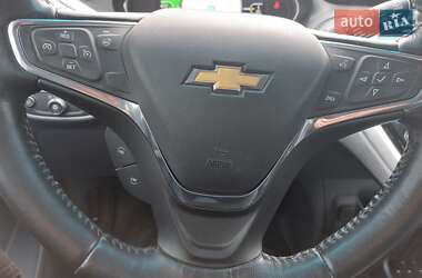 Хэтчбек Chevrolet Bolt EV 2019 в 