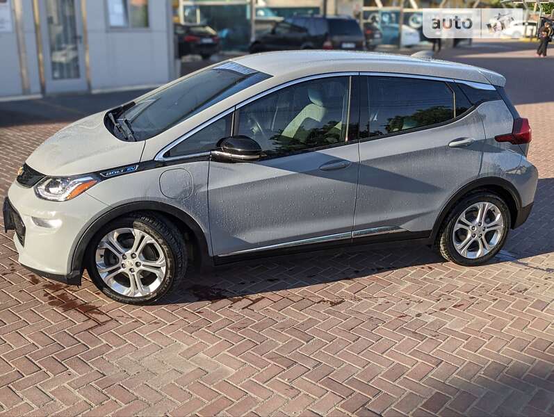 Хэтчбек Chevrolet Bolt EV 2019 в Ровно