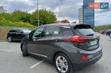 Хэтчбек Chevrolet Bolt EV 2017 в 