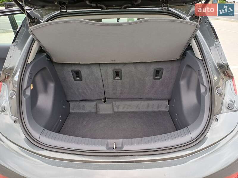 Хэтчбек Chevrolet Bolt EV 2017 в Тернополе