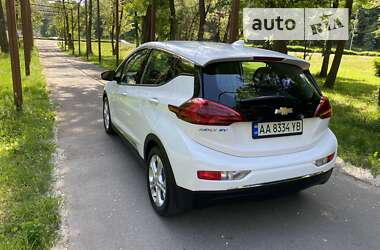 Хэтчбек Chevrolet Bolt EV 2021 в Киеве