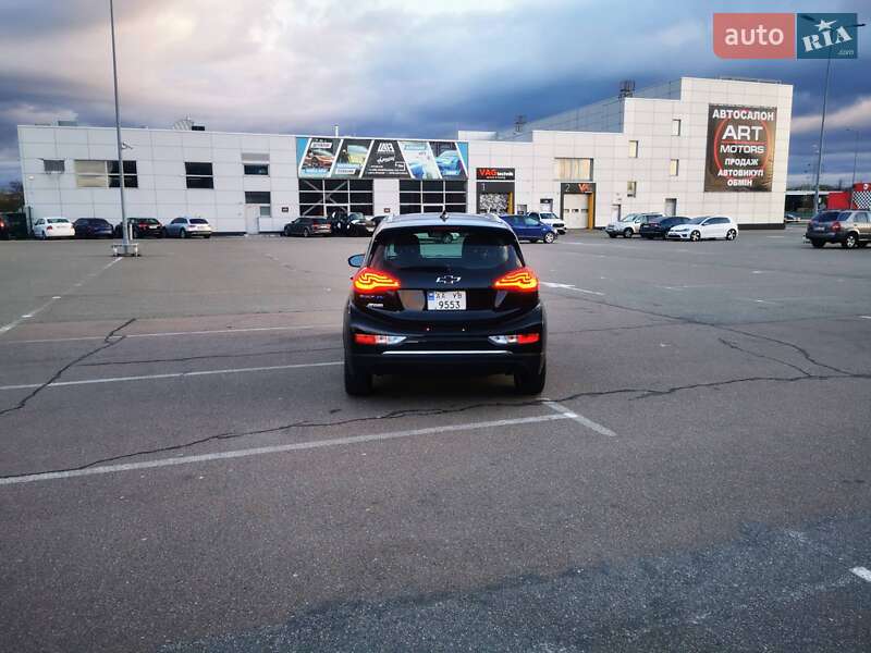 Хэтчбек Chevrolet Bolt EV 2018 в Киеве