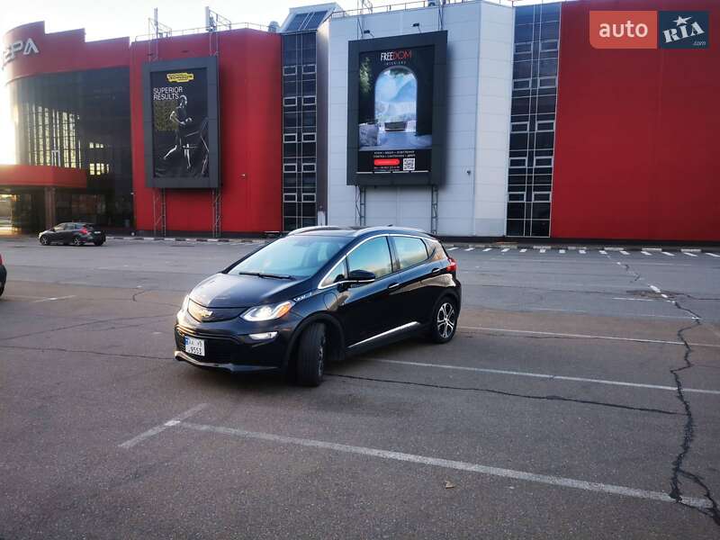 Хэтчбек Chevrolet Bolt EV 2018 в Киеве