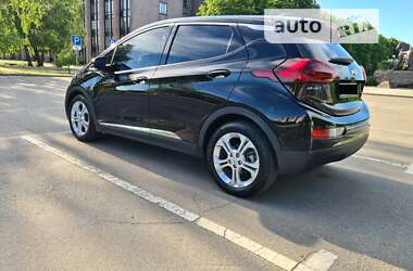 Хэтчбек Chevrolet Bolt EV 2021 в 