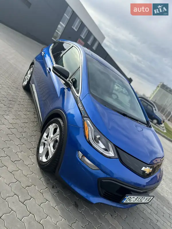 Хетчбек Chevrolet Bolt EV 2017 в 