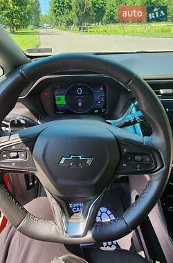 Хэтчбек Chevrolet Bolt EV 2023 в 