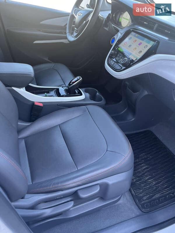 Хэтчбек Chevrolet Bolt EV 2021 в Павлограде