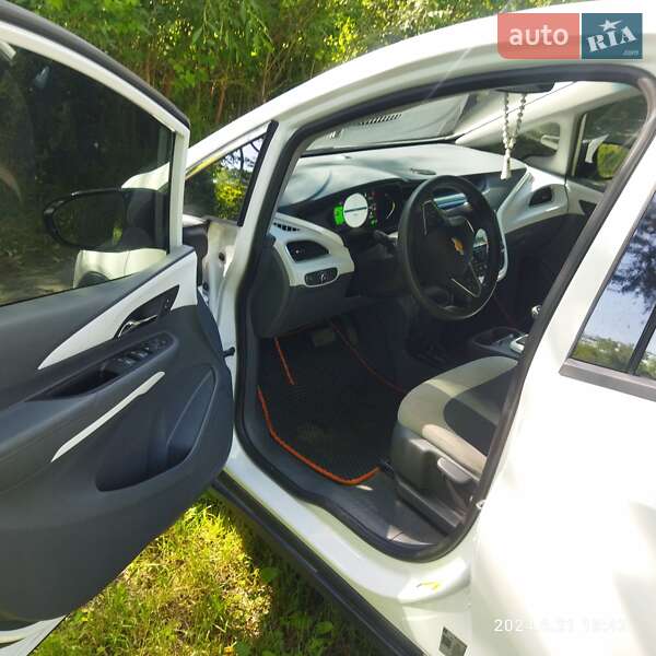 Хэтчбек Chevrolet Bolt EV 2018 в Умани