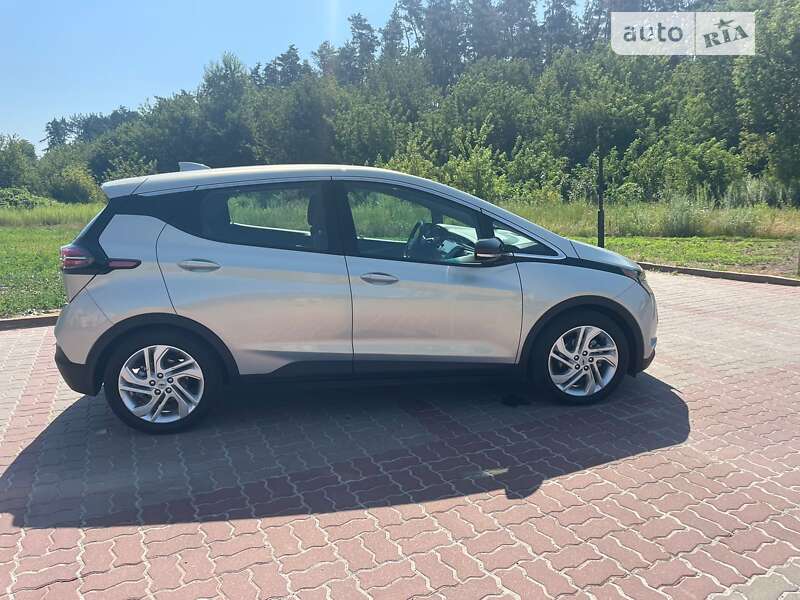 Хетчбек Chevrolet Bolt EV 2022 в Києві