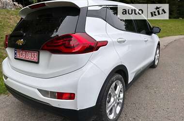 Хэтчбек Chevrolet Bolt EV 2019 в 