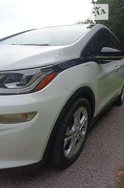 Хэтчбек Chevrolet Bolt EV 2019 в 