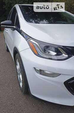 Хэтчбек Chevrolet Bolt EV 2019 в 