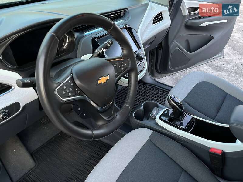 Хэтчбек Chevrolet Bolt EV 2020 в Днепре фото 11 Хэтчбек Chevrolet Bolt EV 2020 в Днепре