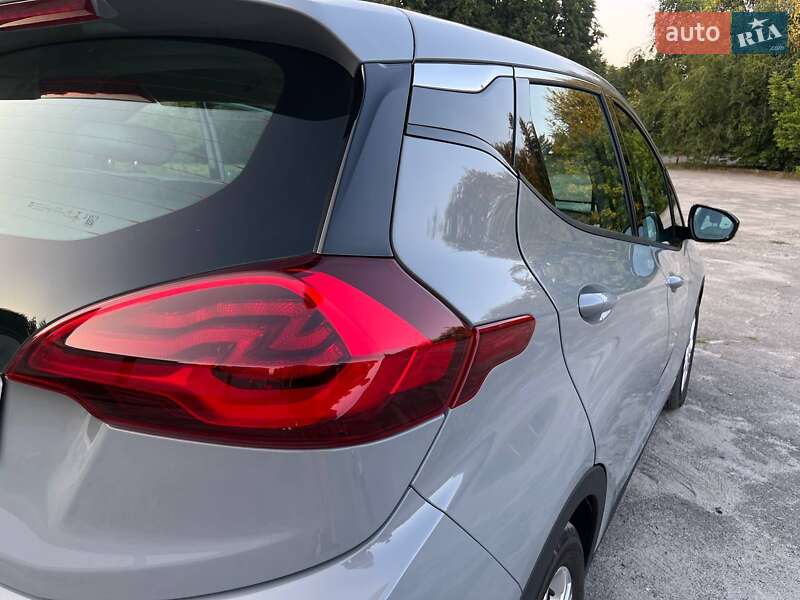 Хэтчбек Chevrolet Bolt EV 2020 в Днепре фото 38 Хэтчбек Chevrolet Bolt EV 2020 в Днепре