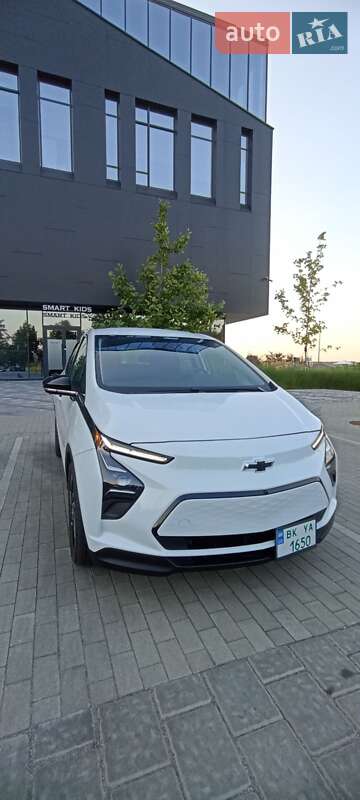 Хэтчбек Chevrolet Bolt EV 2023 в Ровно