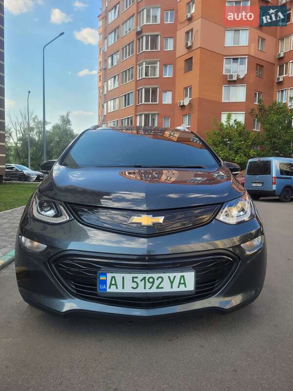 Хэтчбек Chevrolet Bolt EV 2020 в Киеве
