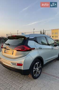 Хэтчбек Chevrolet Bolt EV 2018 в 