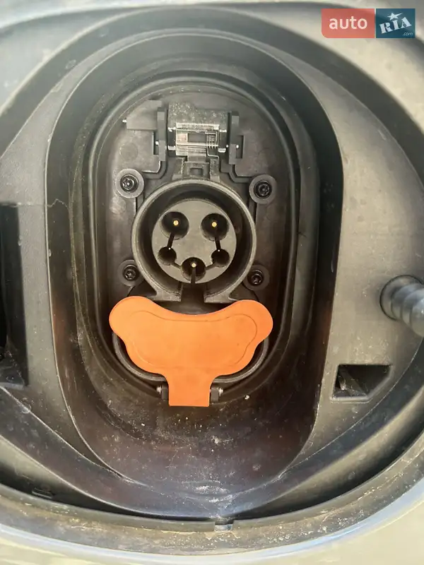 Chevrolet Bolt EV 2020 VIN 1G1FZ6S07L4143906 фото оголошення 14 з 46