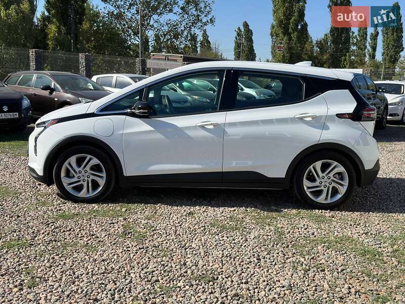 Хэтчбек Chevrolet Bolt EV 2023 в Одессе