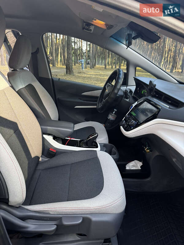 Хэтчбек Chevrolet Bolt EV 2017 в Сумах