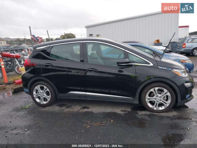 Хетчбек Chevrolet Bolt EV 2020 в Дніпрі