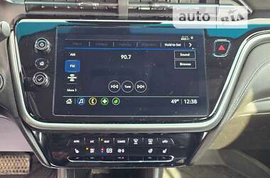 Хэтчбек Chevrolet Bolt EV 2023 в 