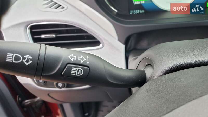 Хэтчбек Chevrolet Bolt EV 2020 в Кропивницком