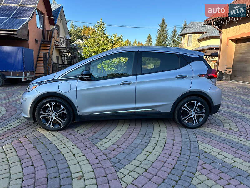 Хэтчбек Chevrolet Bolt EV 2018 в Калуше